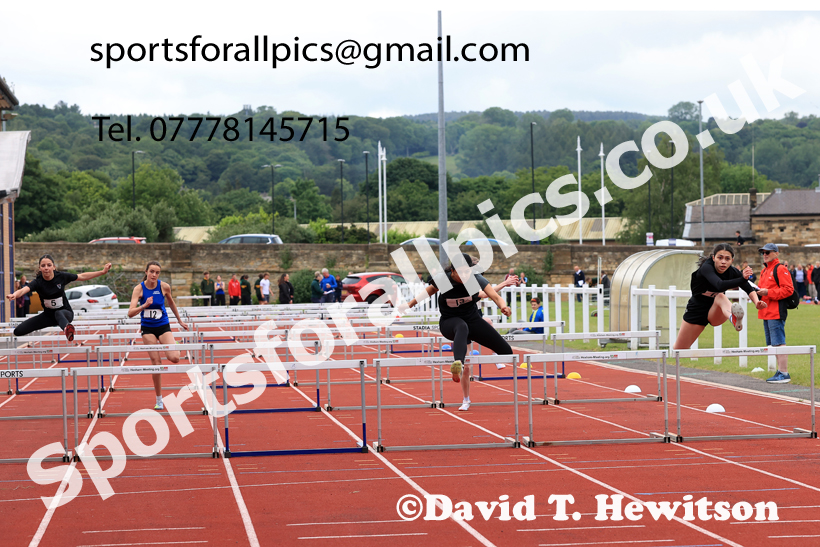 Hurdles, 2026 Northumberland Schools Track and Field, Wentworth, Hexhan. Photo: David T. Hewitson/Sports for All Pics
